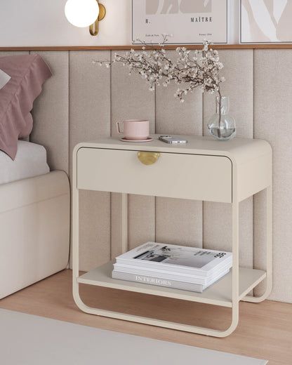 Mesa de Cabeceira 1 Gaveta 1 Prateleira Pés em Aço Dunna 60 cm - Off White c/ Dourado