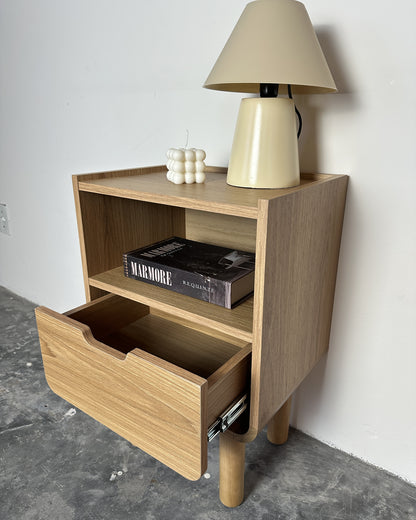 Mesa de Cabeceira Orgânica 1 Gaveta Yume 40 cm - Mel