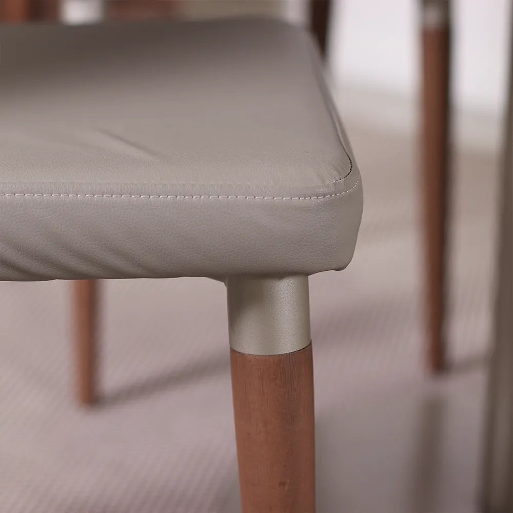 Conjunto de Jantar Mesa Orgânica Kalyx 4 Cadeiras Lara - Champanhe c/ Canella - Fendi