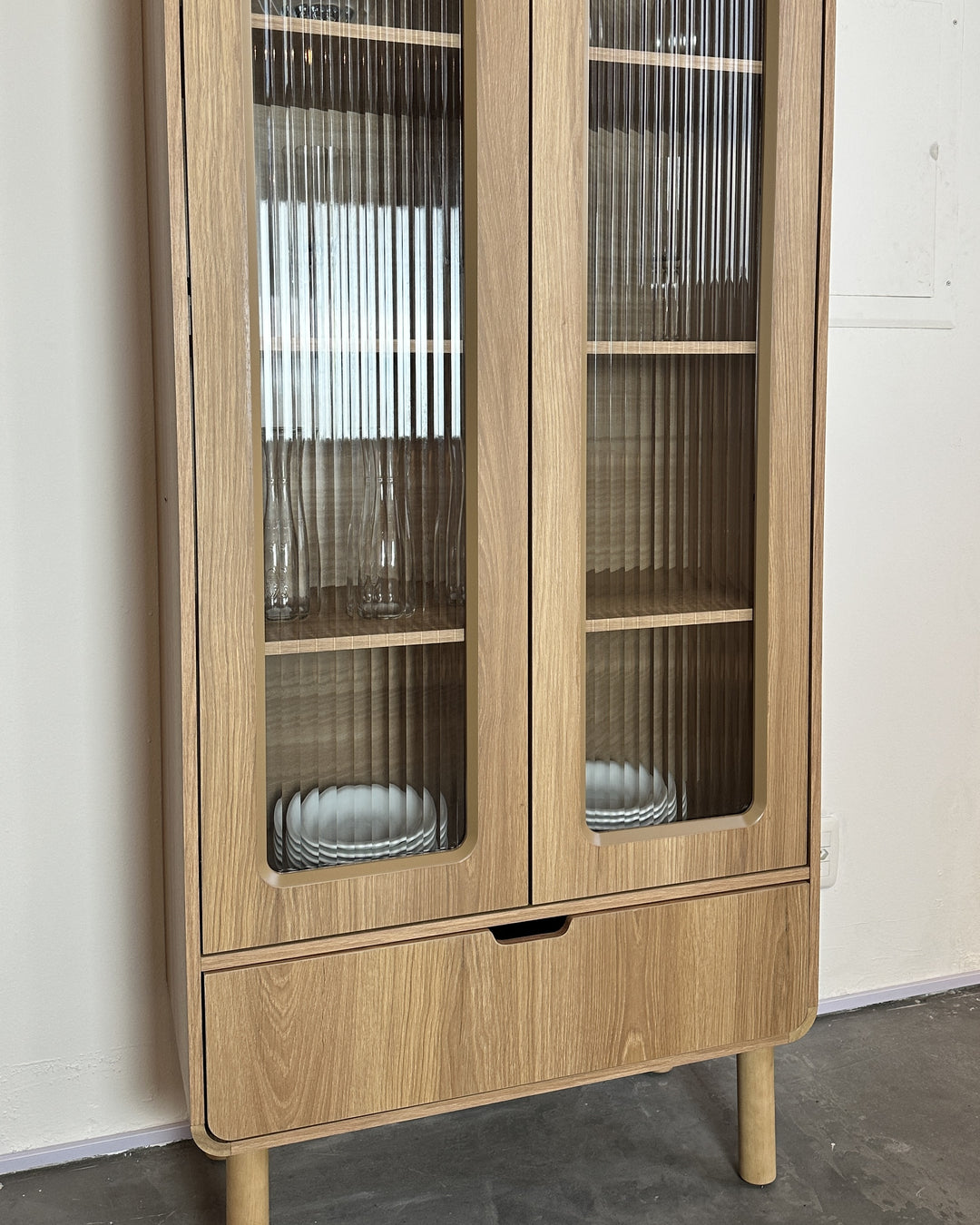 Cristaleira Orgânica 2 Portas Yume 80 cm - Mel