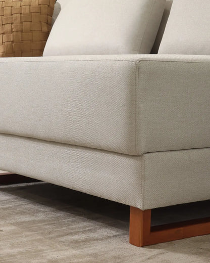 Sofá 6 Lugares com Chaise Lado Esquerdo Mônaco 300 cm - Linho Texturizado Bege c/ Natural