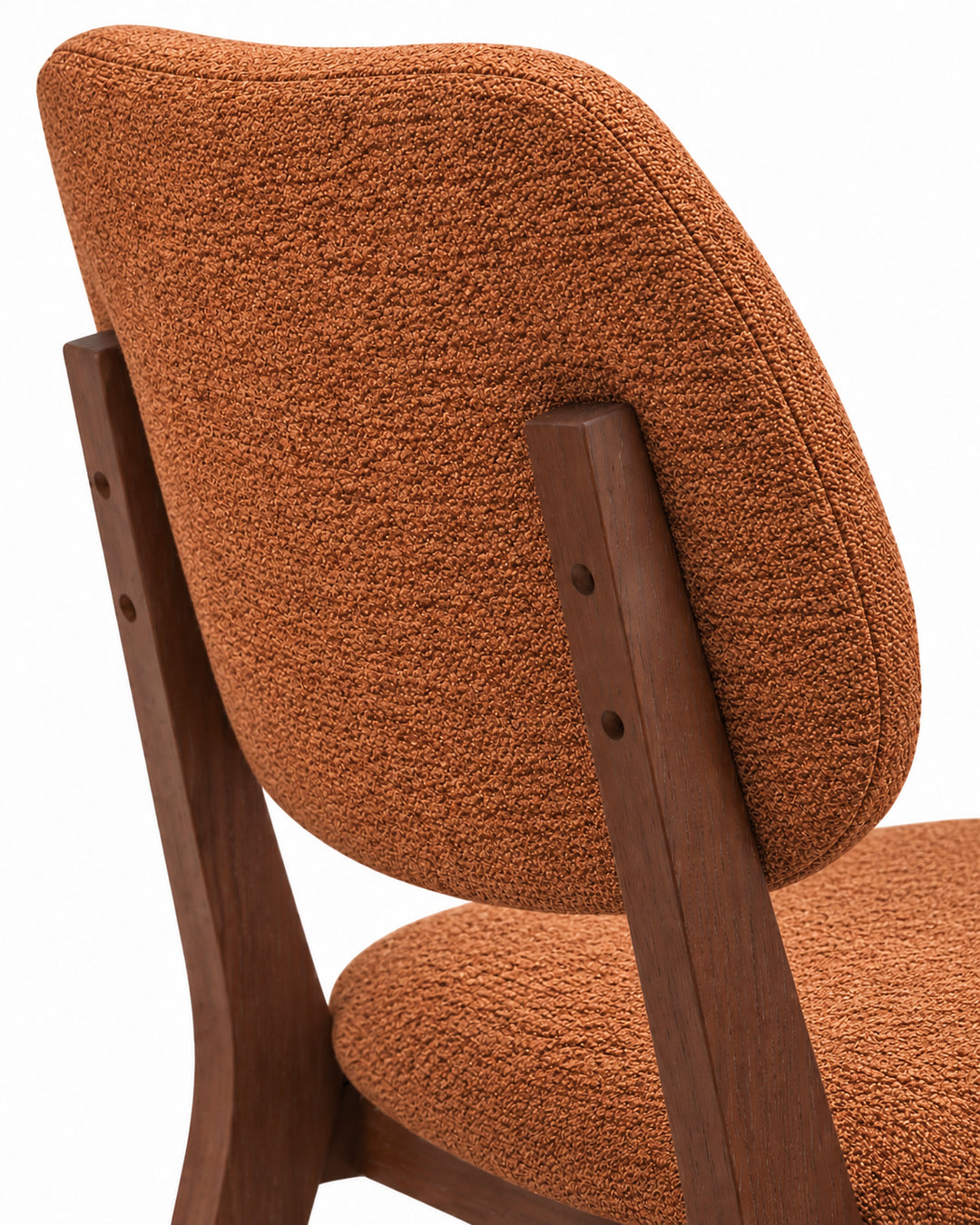 Cadeira de Madeira Maciça Estofada Nilo - Natural c/ Boucle Terracota