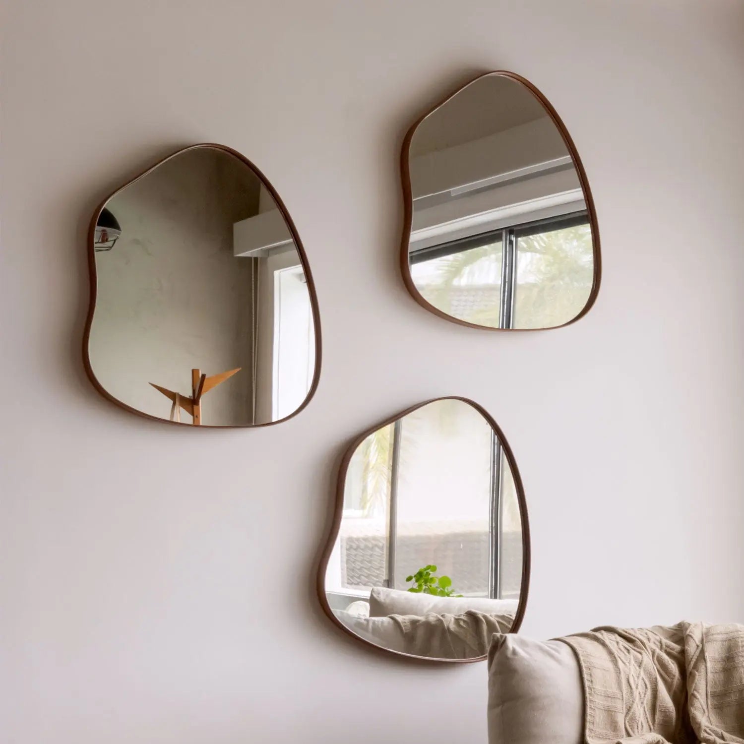 Homedock Espelho Decorativo Orgânico Sollo Nogueira 60 cm Aprimore