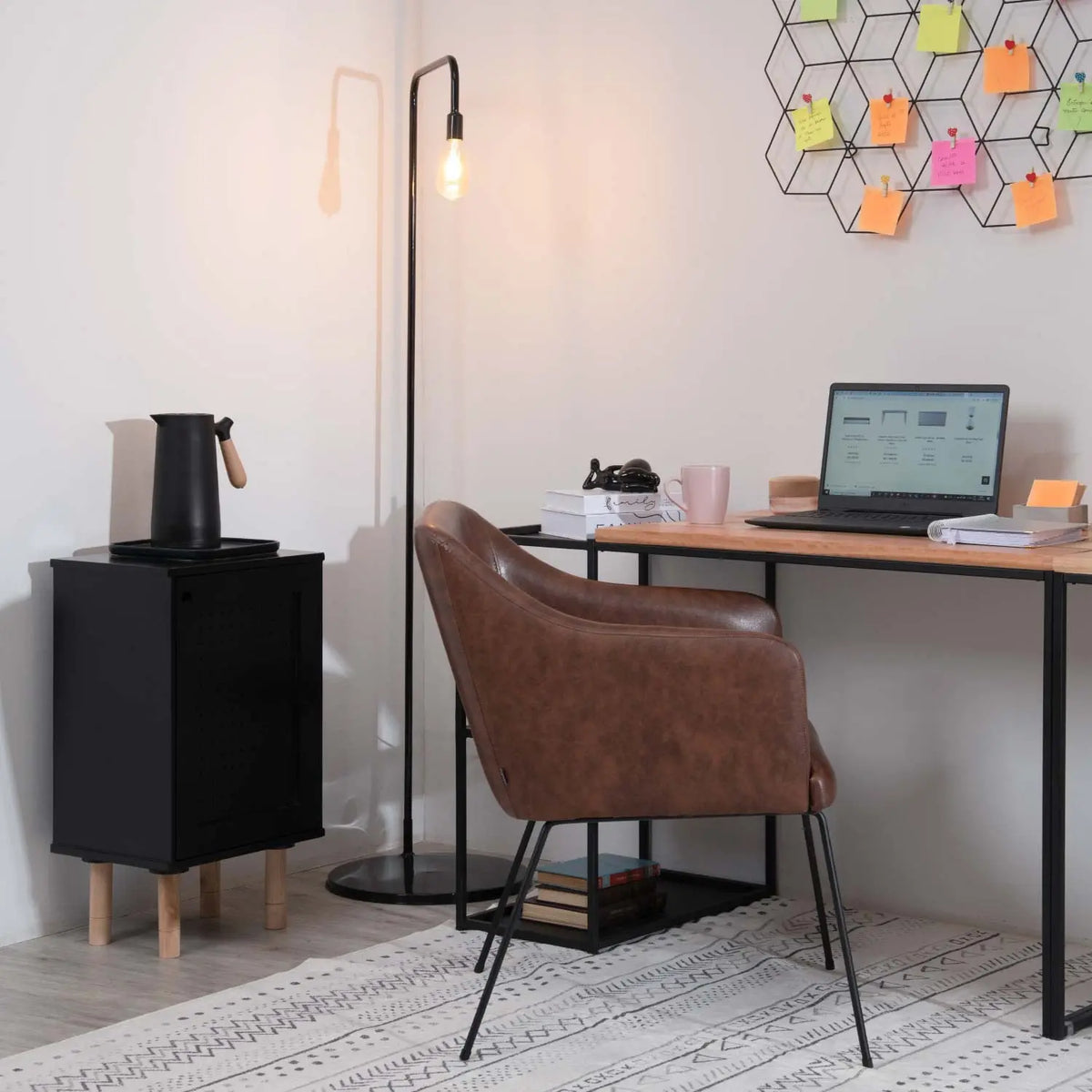 Homedock Poltrona Beatrice - PU Whisky Moveis