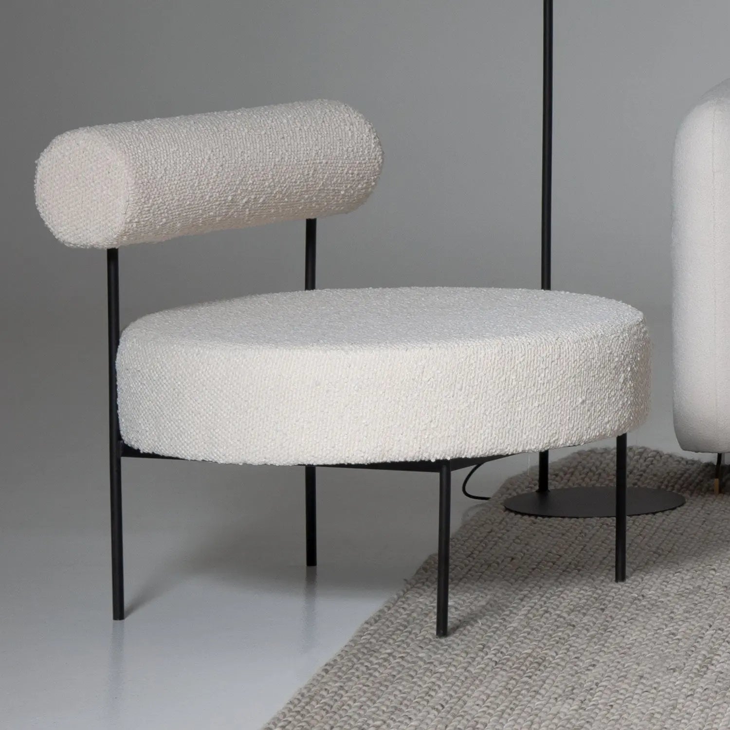 Homedock Poltrona Circle - Boucle Natural c/ Preto Linee