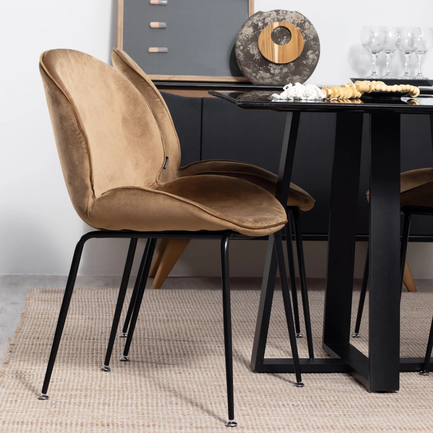 Kit de 2 Cadeiras Hannah - Veludo Mostarda c/ Preto